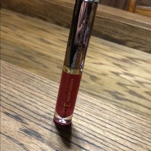 Urban Decay Vice liquid lipstick in Tryst